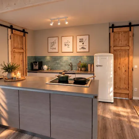 Holiday home My-little-escape, Hot Tub, Sauna Und Kamin Kalletal